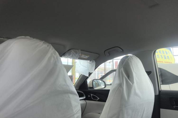 Used Geely Galaxy Geome 2025 410 km Free Version Headliner