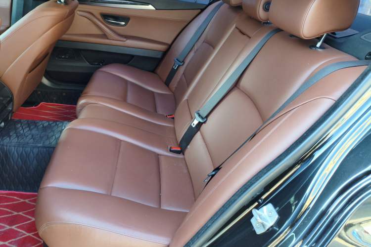 Used BMW 5 Series 2014 520Li Elegant Model
