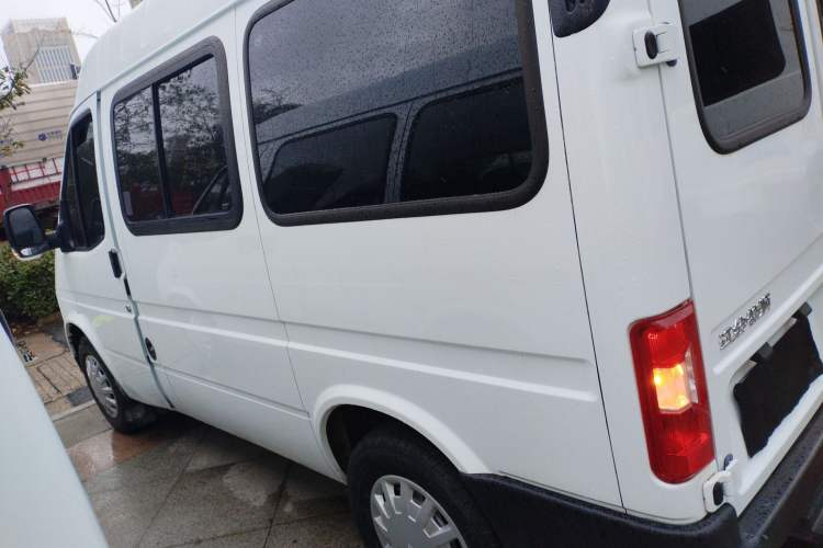 Used JMC Transit 2017 2.8T Commercial Version Short Wheelbase Mid-Roof 6/7/8-Seater JX493
