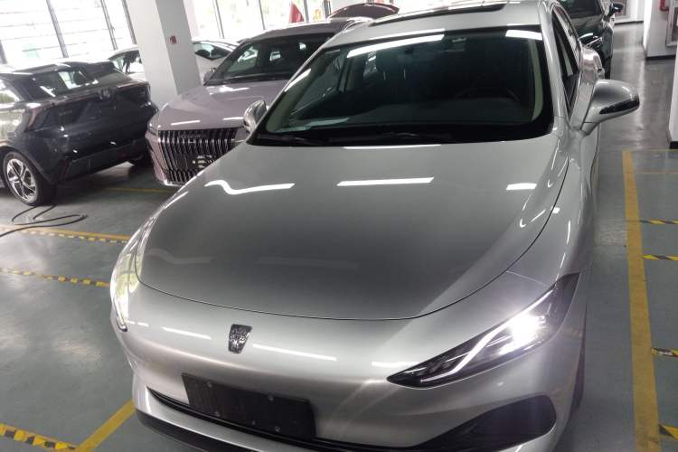 Used Roewe D7 2025 DMH 125km World Champion Edition Front