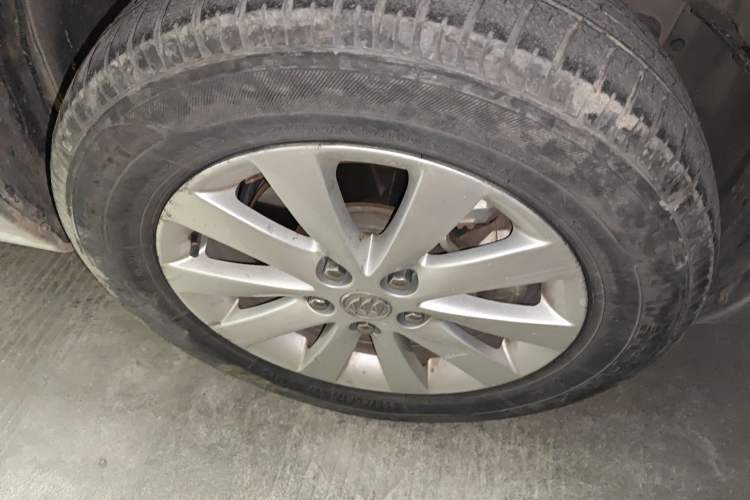 Used Buick GL8 2014 2.4L Classic Edition