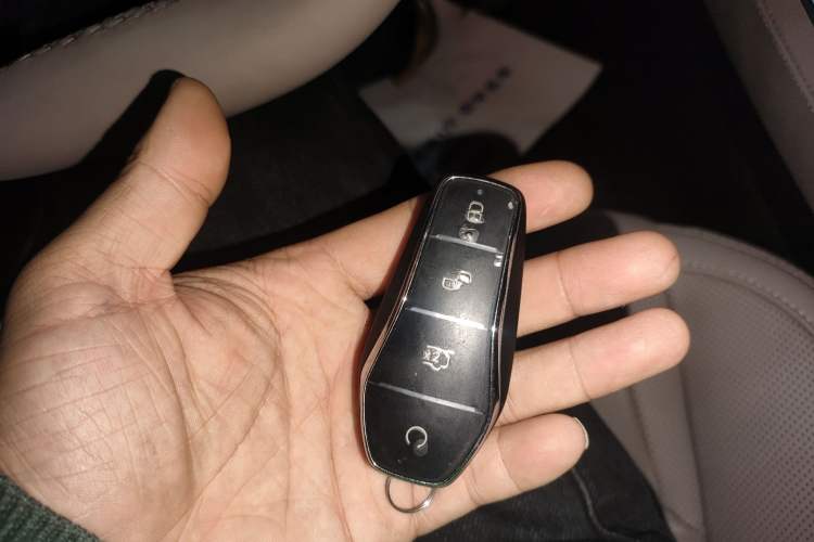 Used BYD Han 2025 DM-i Intelligent Driving Edition 125KM LiDAR Flagship Model
