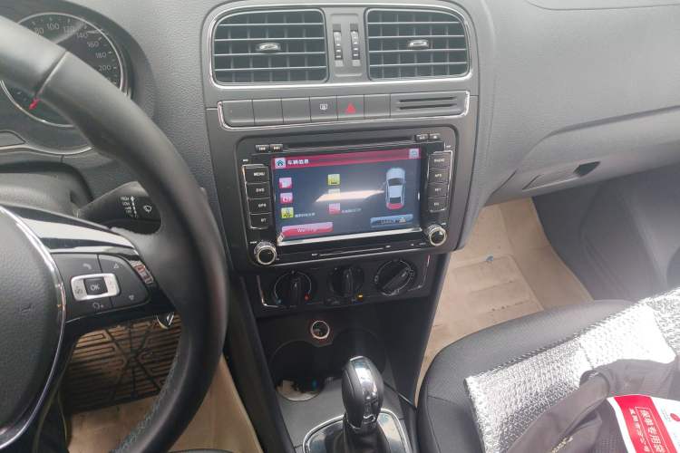 Used Volkswagen Polo 2016 1.6L Automatic Comfort Model