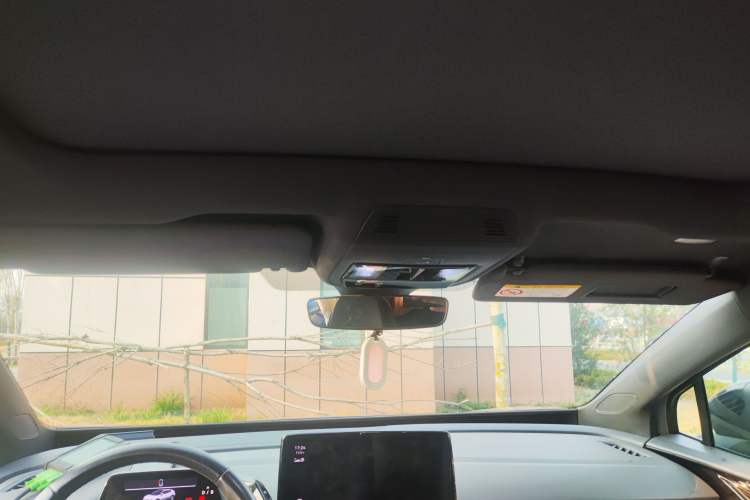 Used Volkswagen ID.4 CROZZ 2021 Long-Range Lite PRO Two-Wheel Drive Version Headliner