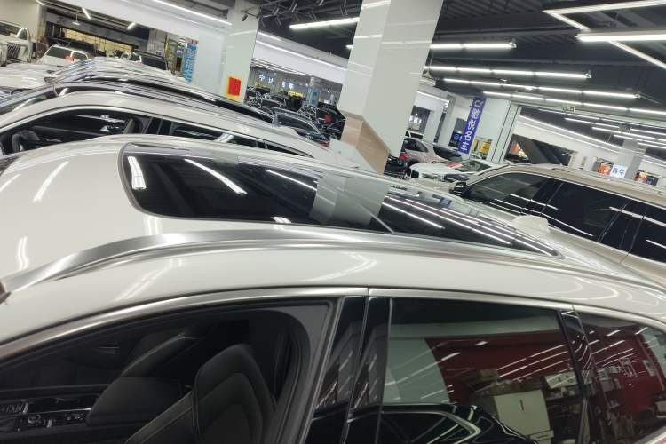 Used Volvo XC60 2019 T5 4x4 Zhiya Sport Edition China VI Standard
