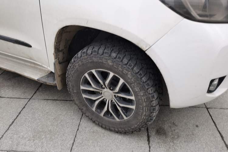 Used Foday Lion F22 2017 1.9T Two-Wheel Drive Diesel China V Flagship Extended Version D19TCIE2 Right Front Wheel Hub