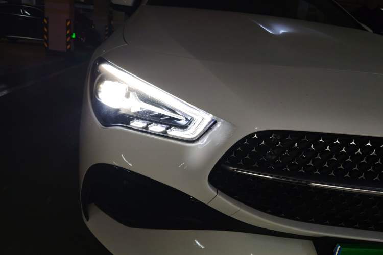 Used Mercedes-Benz CLA 2024 CLA 200 Right Front Headlight