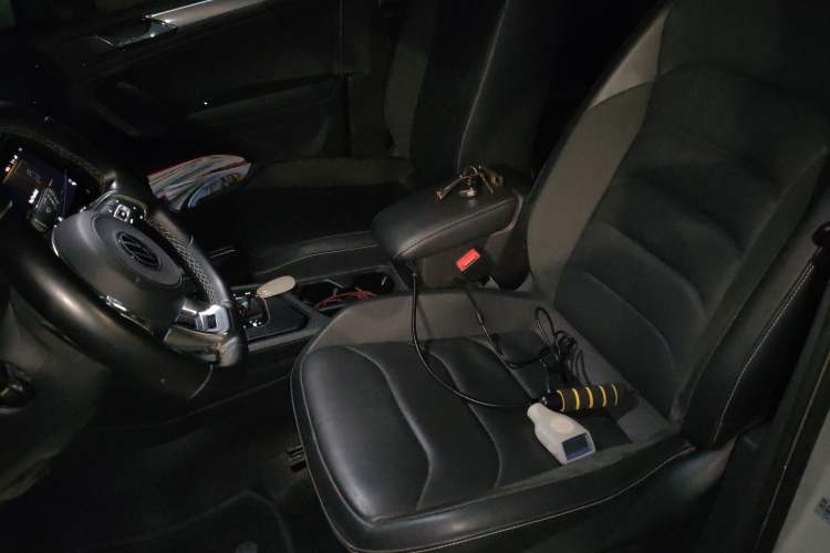 Used Volkswagen Tiguan L 2021 330TSI Automatic Two-Wheel Drive R-Line Enhanced Edition
