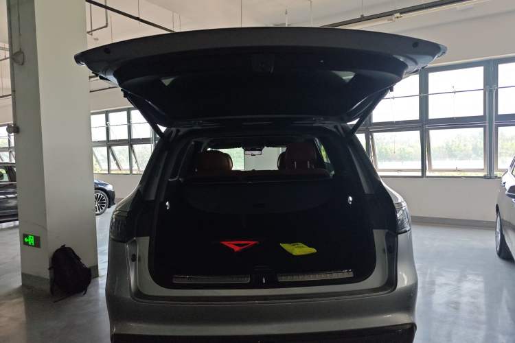 Used Hima AITO M8 2025 Extended-Range Ultra Version 53.4 kWh 5-Seater Edition Trunk