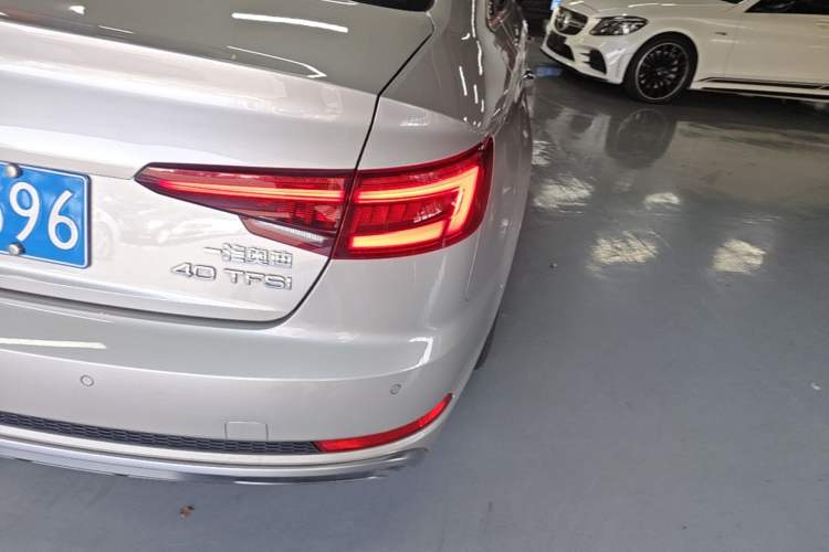 Used Audi A4L 2019 40 TFSI Fashion Version China V
