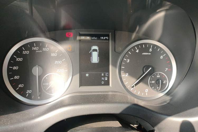 Used Mercedes-Benz Vito 2021 2.0T Business Version 7 Seats Instrument Cluster