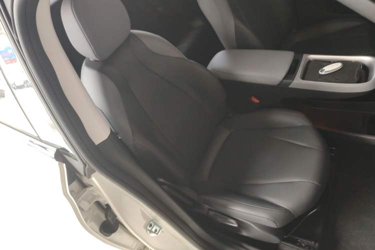 Used Dongfeng NAMMI 01 2024 Co-Creation Edition – Co-Creation WE Version
