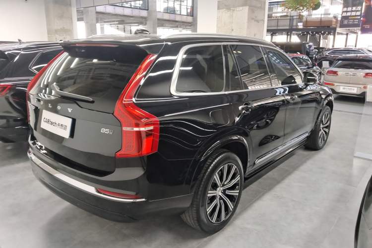 Used Volvo XC90 2023 B5 SmartDrive Luxury Edition 5 Seats