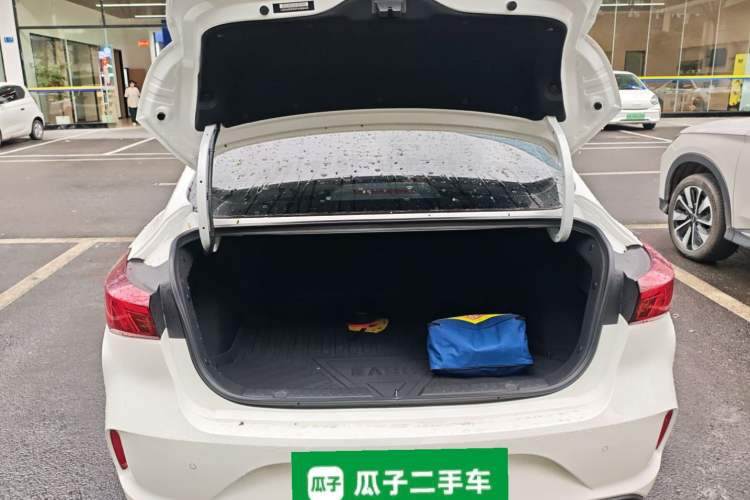 Used CHANGAN Eado 2023 Changan Edition PLUS Blue Whale NE 1.4T GDI DCT Prestige Version
