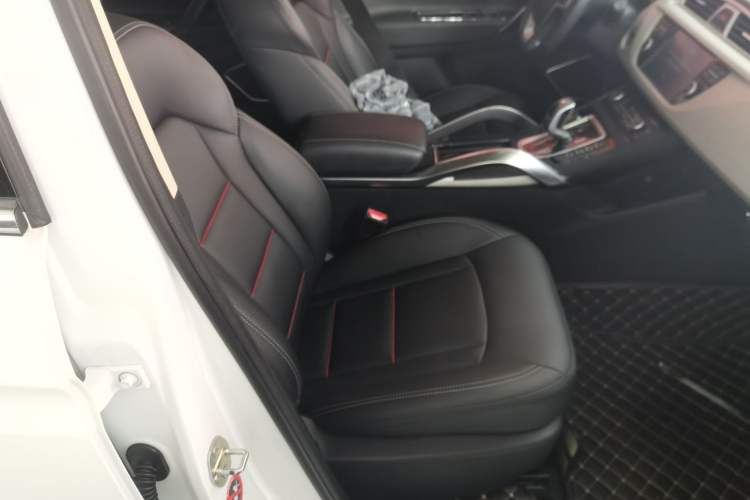 Used Geely Auto Emgrand X7 Sport 2020 1.8TD DCT Two-Wheel Drive Smart Connect 4G-Enabled Version