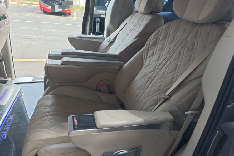 Used Buick GL8 2023 Land Executive Class Smart Enjoyment Model