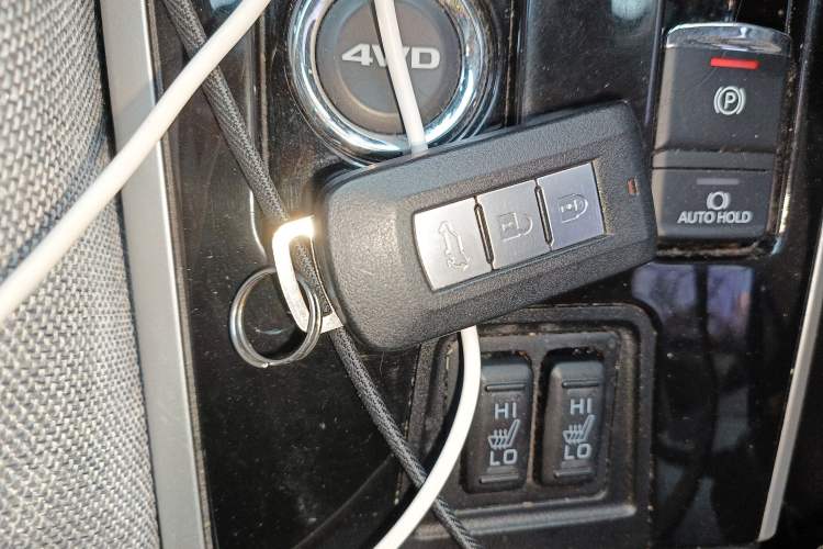 Used Mitsubishi Outlander 2020 2.4L 4x4 Zhi Xiang Edition 5 Seats