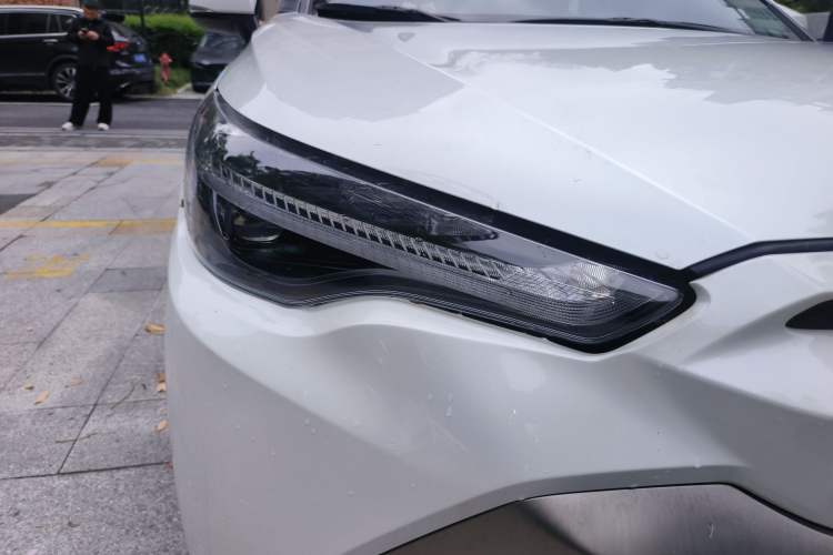 Used Toyota FRONTLANDER 2022 2.0L CVT Luxury Edition Right Front Headlight