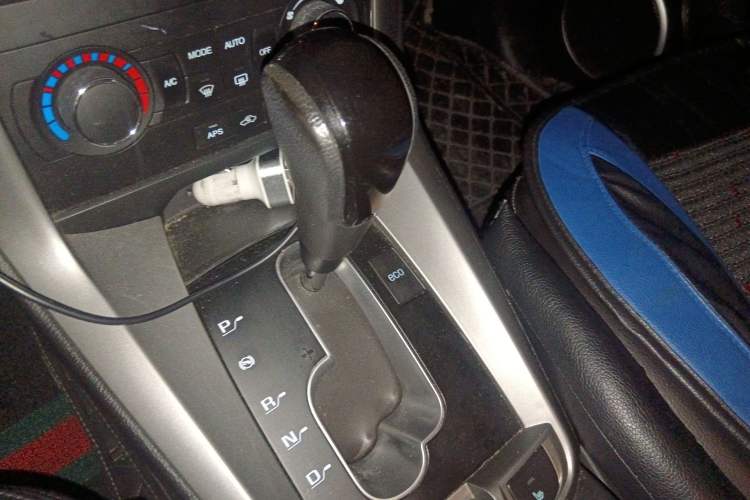 Used Chevrolet Captiva 2012 2.4L 4x4 Flagship Edition 7 Seats
