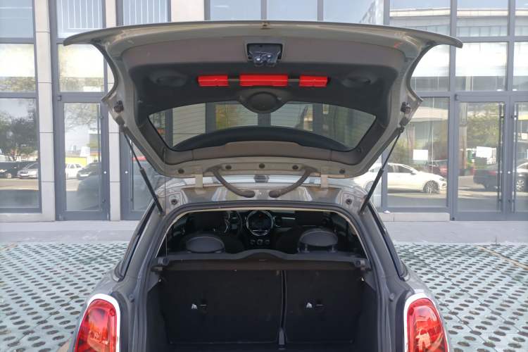 Used MINI 2022 1.5T ONE Trunk
