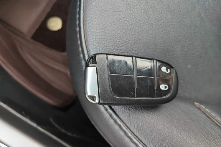 Used Jeep Compass 2017 200T Automatic Family Edition Interior 1