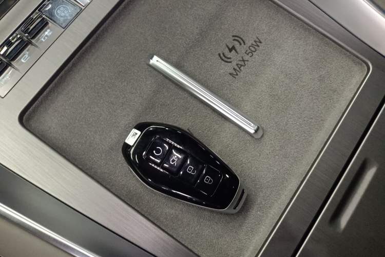 Used Denza N9 2026 Model Zunyue Model
