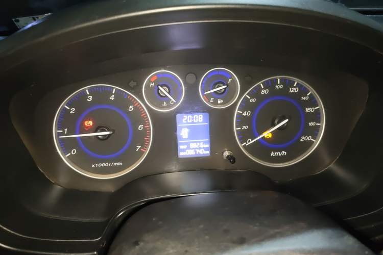 Used JMC Baodian 2018 2.9T New Value-Added 4x4 Diesel Comfort Version with Standard Cargo Bed – JX4D30B5L Instrument Cluster