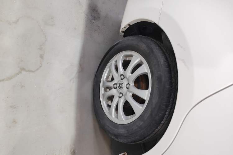 Used CHANGAN Alsvin V3 2015 1.4L Manual Meiruan Model China V Standard
