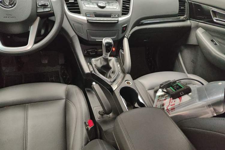 Used Dongfeng Aeolus AX7 2018 Classic 1.4T Manual Elite Model
