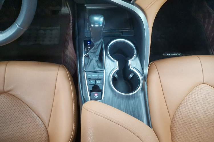 Used Toyota Camry 2021 Dual-Motor 2.5 HGVP Leading Edition
