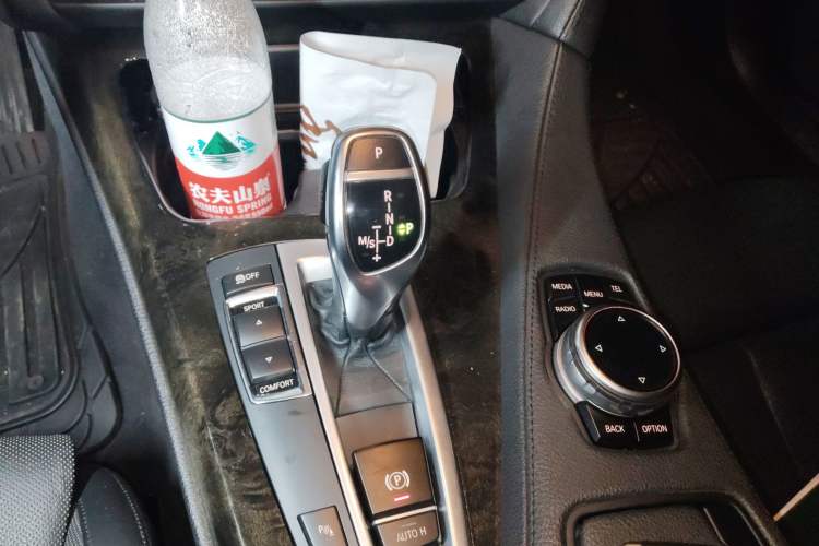 Used BMW 6 Series 2013 Facelift 640i Gran Coupe Gear Lever