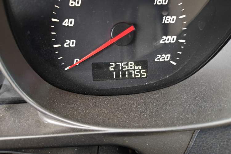 Used Haima M3 2014 1.5L Manual Standard Edition Odometer Close Up