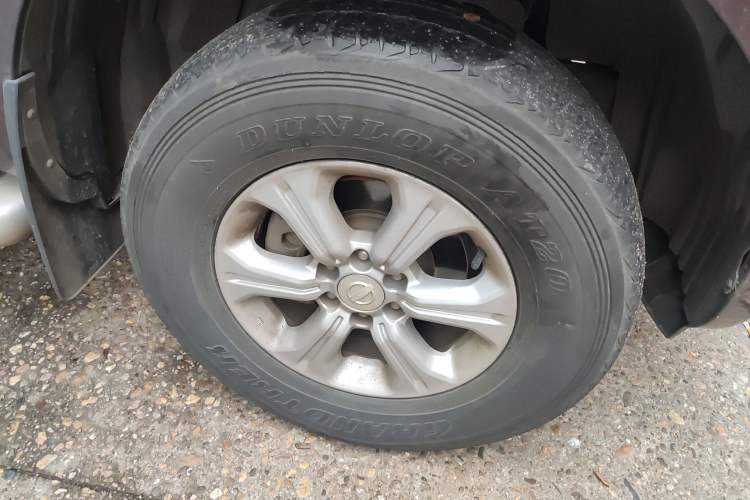 Used Nissan Navara 2017 2.5L Manual Two-Wheel Drive Standard Edition QR25
