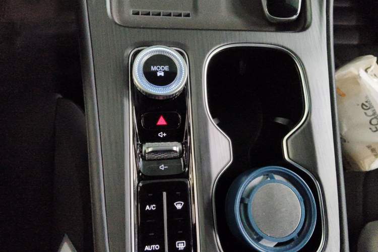 Used Chery Tiggo 8 PLUS 2025 290TGDI DCT Luxury 5-Seater Gear Lever