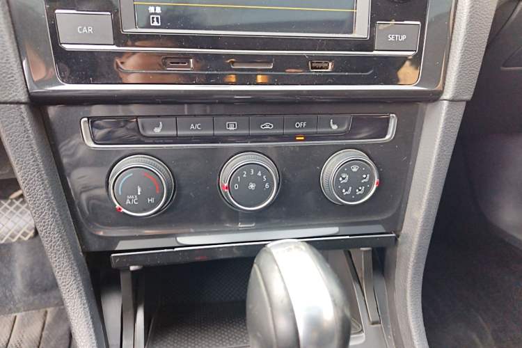 Used Volkswagen Golf 2018 230TSI Automatic Luxury Version