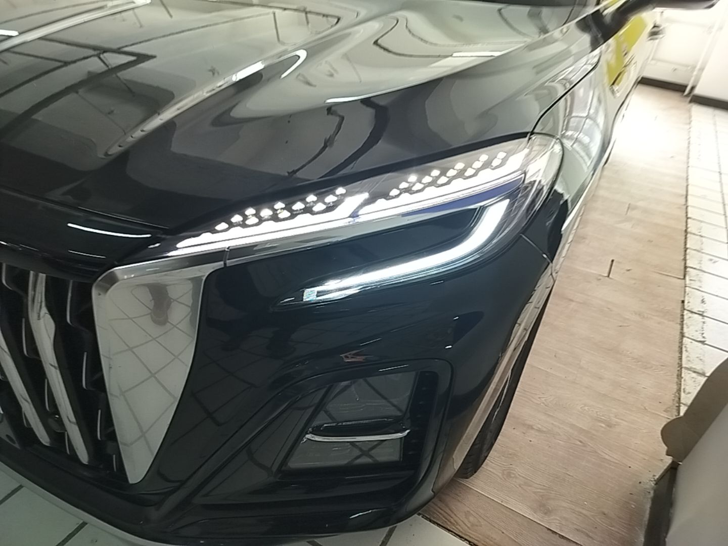 Hongqi HS3 2023 1.5T Two-Wheel Drive Shanwei Edition — снимка 8