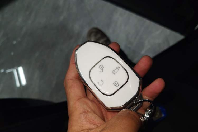 Used GAC Trumpchi GS8 2025 Linghang Series 2.0 TGDI Two-Wheel-Drive Luxury Edition 5 Seats