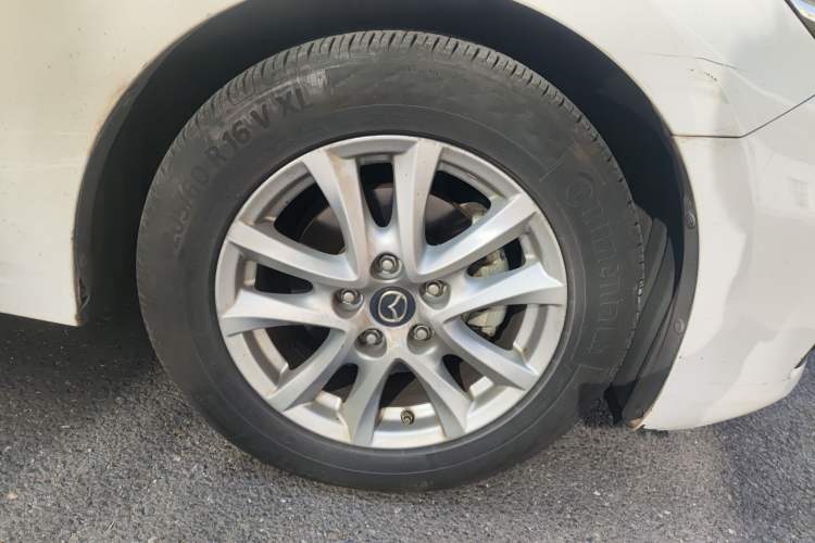 Used Mazda 3 Axela 2019 Cloud-Controlled Version Sedan 1.5L Automatic Luxury Trim China V Standard Exterior 7