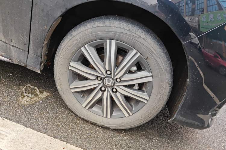 Used Honda Odyssey 2022 2.0L eHEV Sharp Smart Edition Right Front Wheel Hub