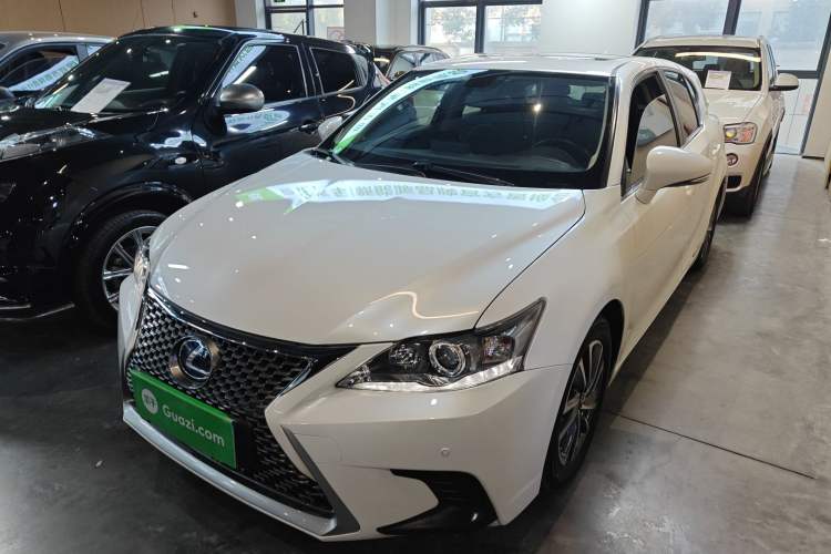 Used Lexus CT 2017 CT200h Comfort Edition Monochrome China V Standard