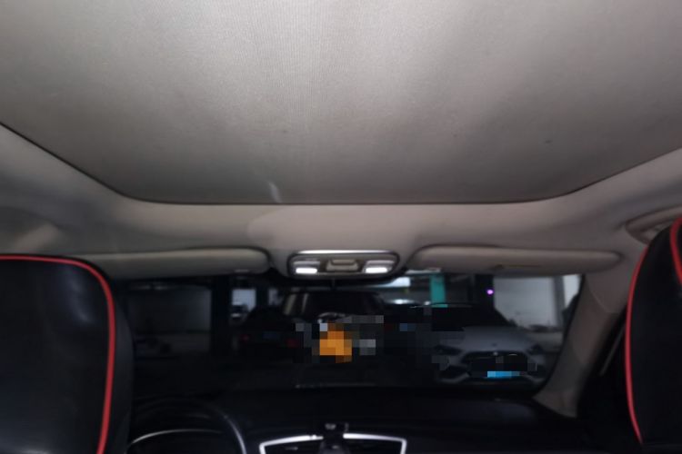 Used Geely Auto Emgrand X7 Sport 2018 1.8TD Automatic Two-Wheel Drive Smart Connect 4G Internet Edition Headliner