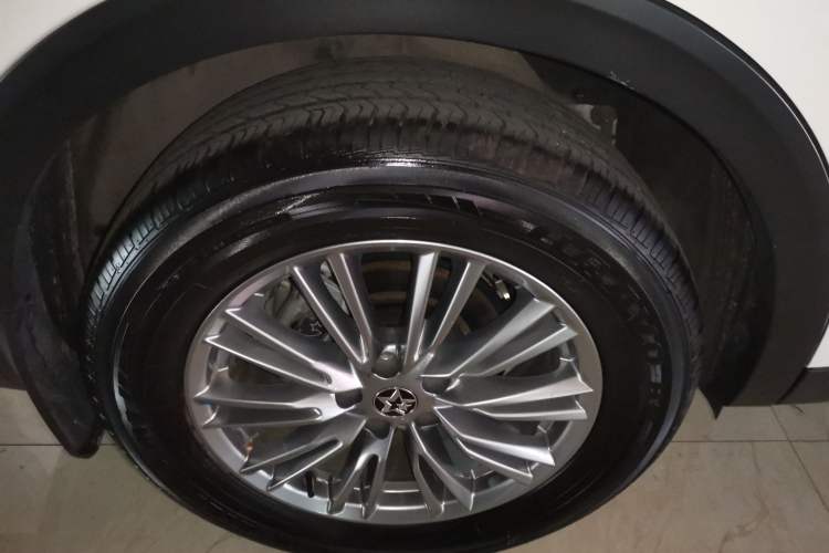 Used Venucia Star 2021 260T Automatic 48V Mild Hybrid Turbocharged Star Achieve Edition