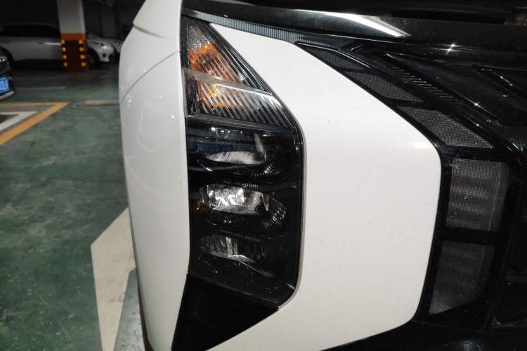 Used Hyundai ix35 2023 Musso 2.0L Prestige LUX Edition