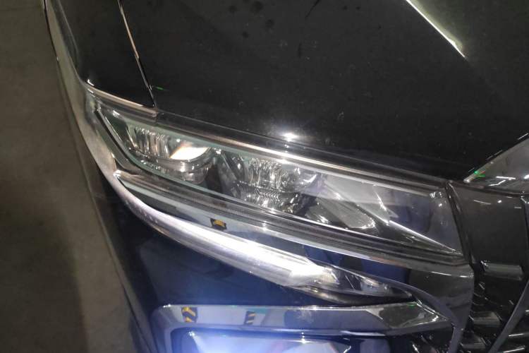 Used Toyota Alphard 2019 Dual-Engine 2.5L Prestige Edition Right Front Headlight