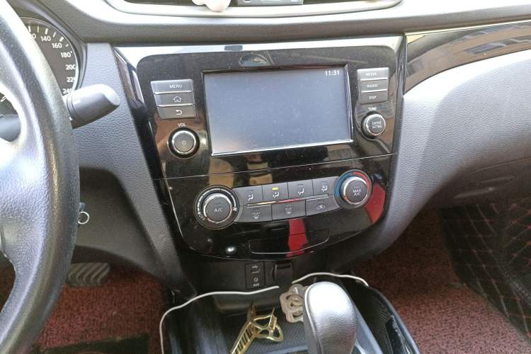 Used Nissan Qashqai 2017 2.0L CVT Smart Enjoyment Version China V Standard