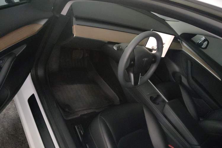 Used Tesla Model 3 2022 Rear-Wheel-Drive Version
