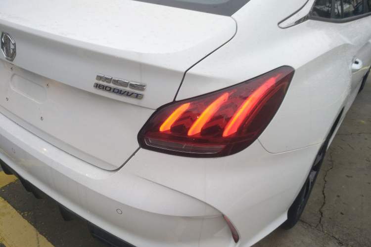 Used MG 5 2023 180 DVVT Manual Fashion Edition