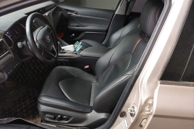 Used Toyota Camry 2019 2.5G Luxury Edition China VI Standard