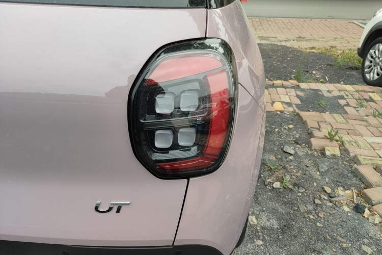 Used AION UT 2025 330 Starlight Edition Right Rear Taillight