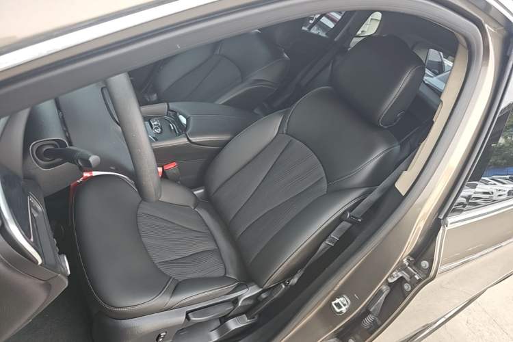 Used Buick Envision 2017 20T Two-Wheel Drive Leading Version